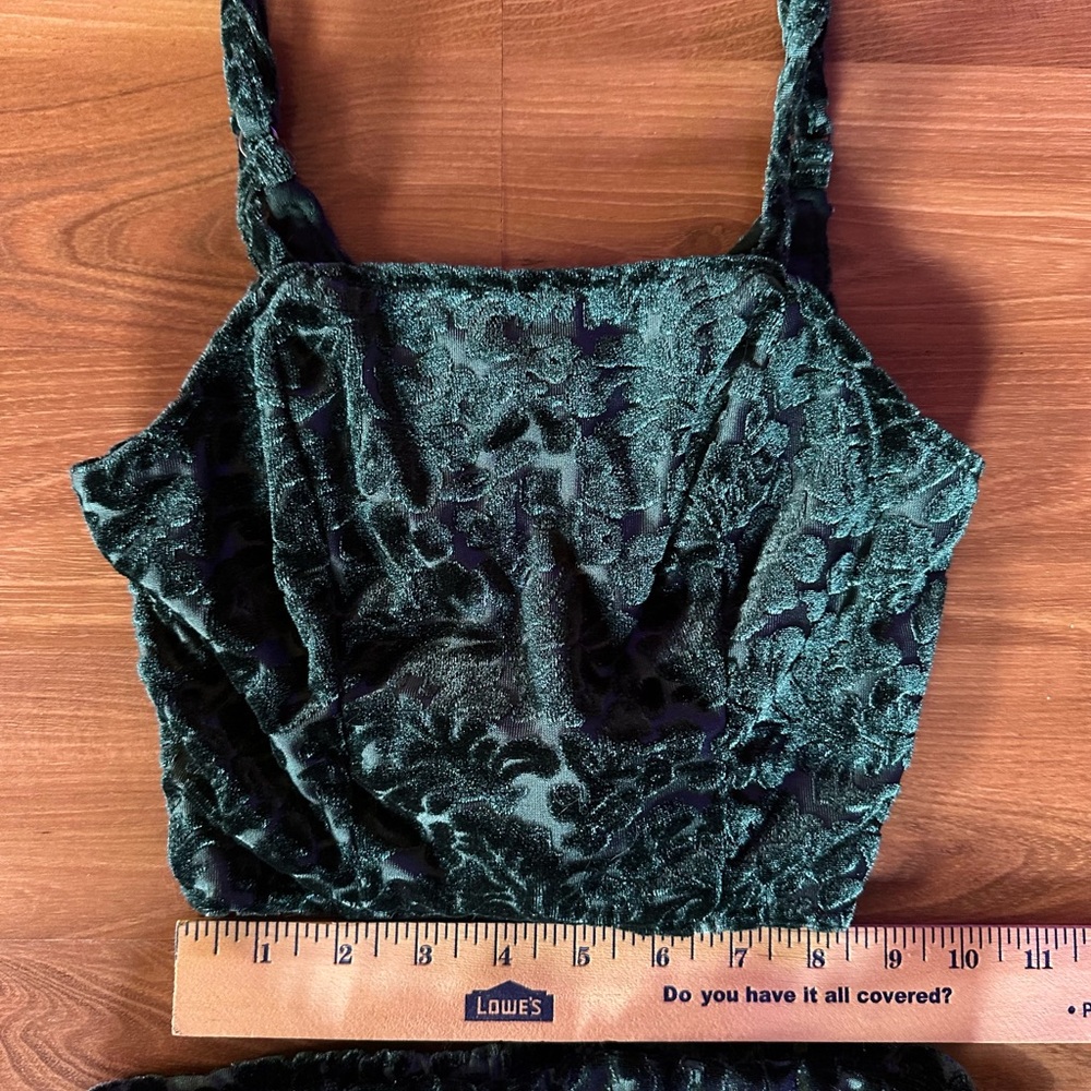 Emerald Green Velvet Mini Skirt Set - Picture 5 of 9